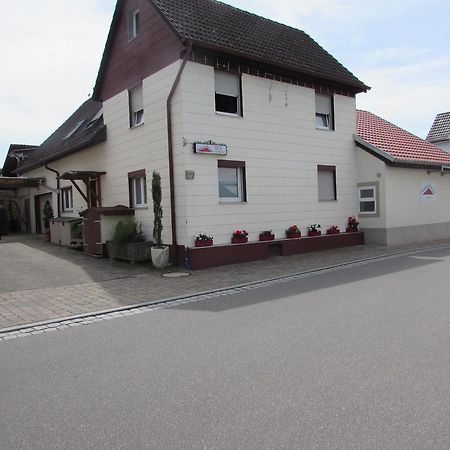 鲁斯特 斯特拉姆卡旅馆酒店 外观 照片